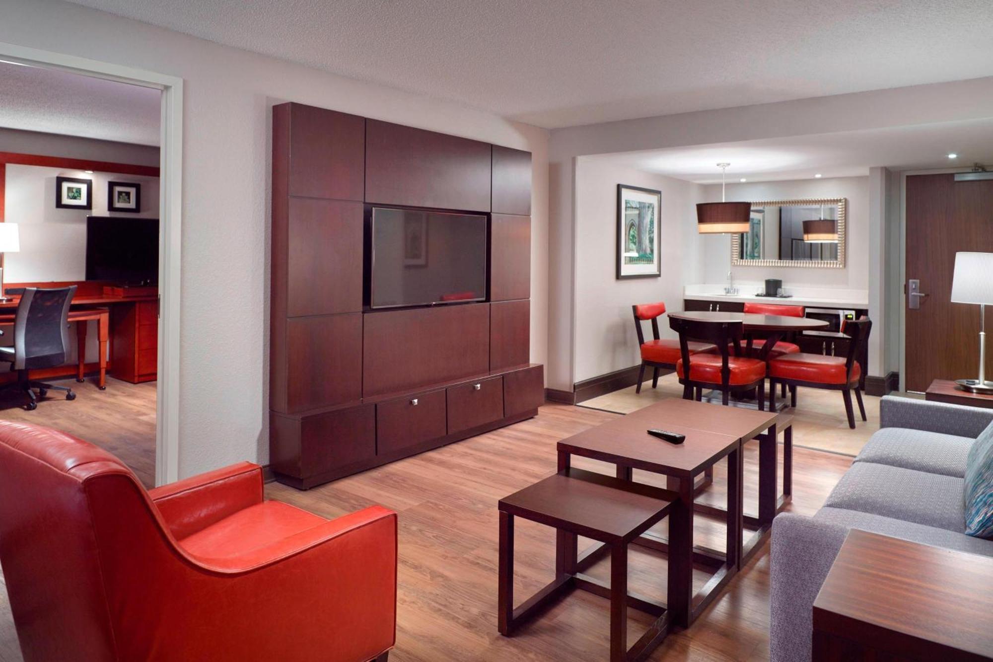 Courtyard Atlanta Decatur Downtown/Emory Hotel Luaran gambar